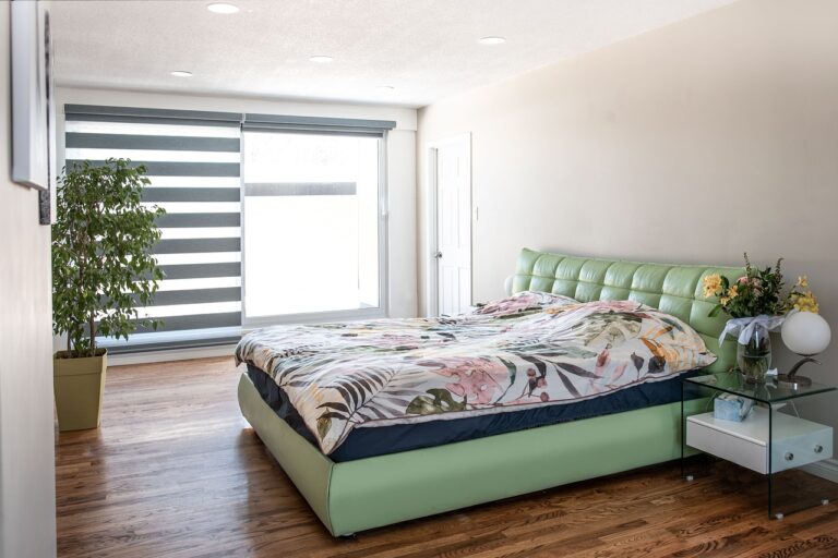Sonnenschutz und Raffrollos für Terrasse und Wohnraum